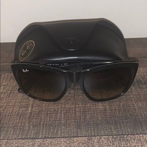 Ray-Ban Cats 1000 sunglasses
